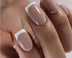 Esmalte en gel JR con diseño french 