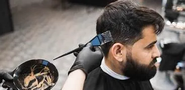 CORTE + TINTE DE CABELLO DE HOMBRE   - Imagen 1
