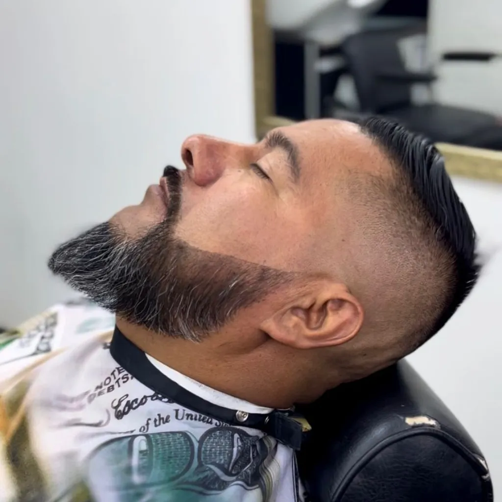 DISEÑO DE BARBA 