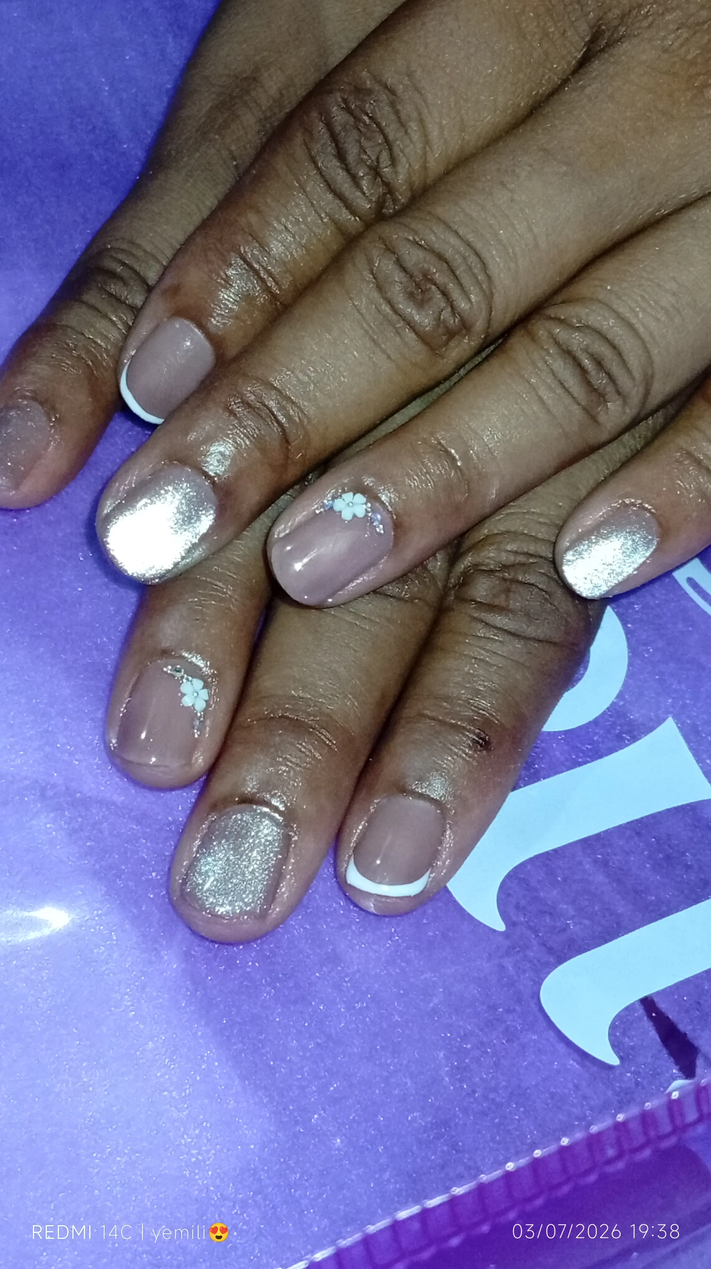 manicura  semipermanente