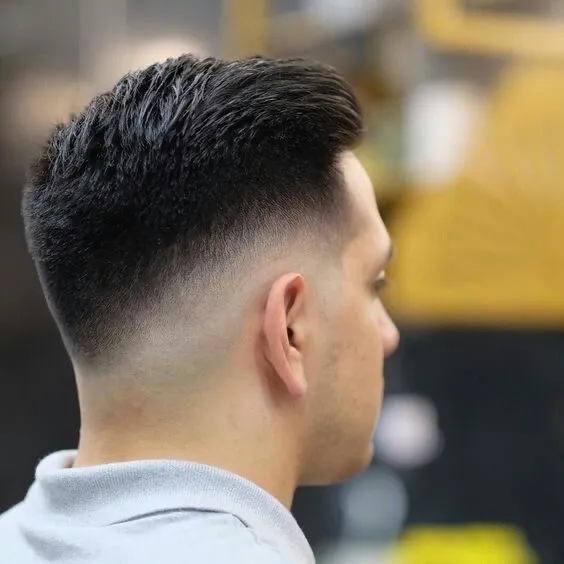 Corte Fade (desvanecido), Corte a Tijera