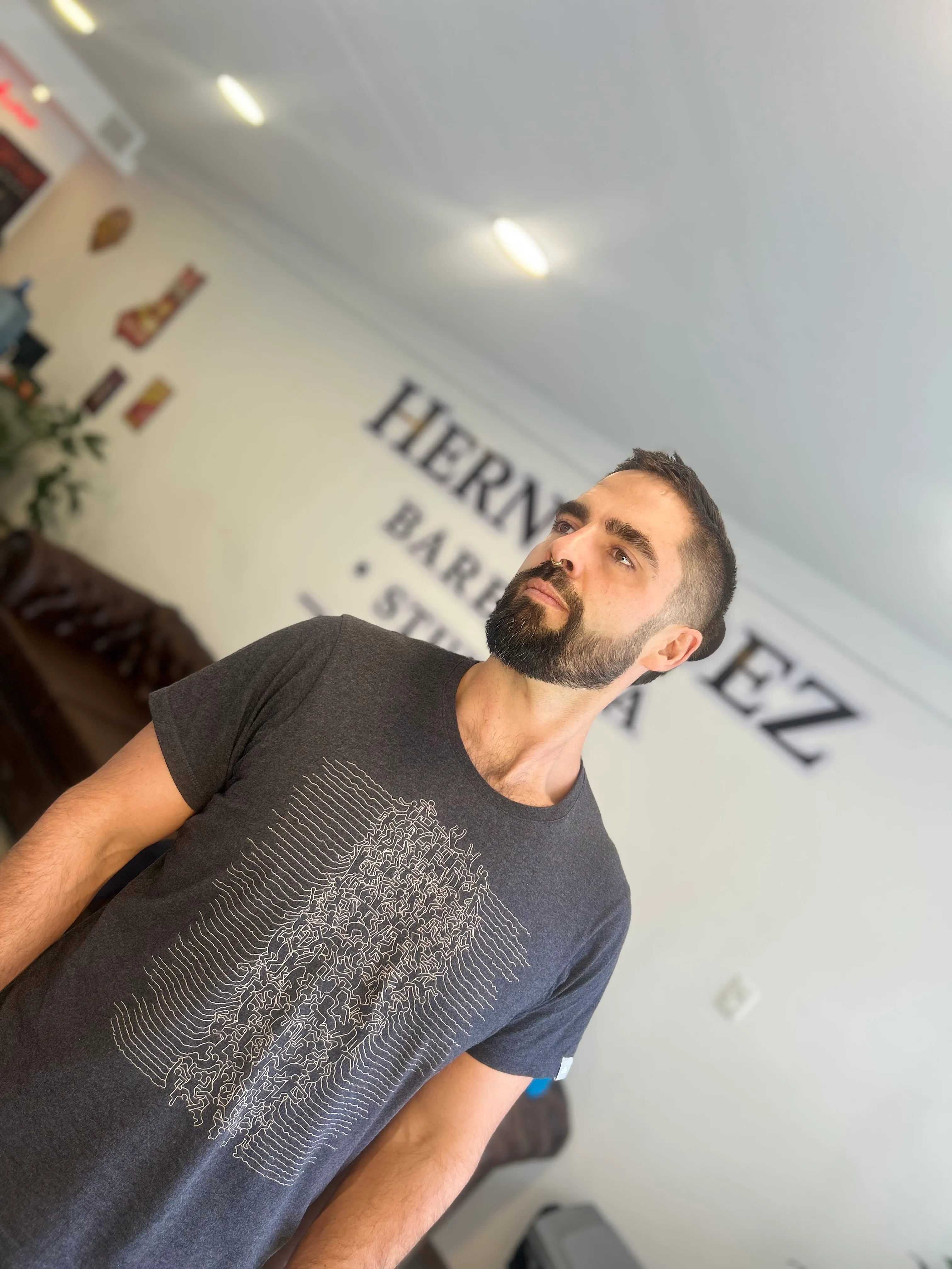 Corte de cabello sombreado y barba