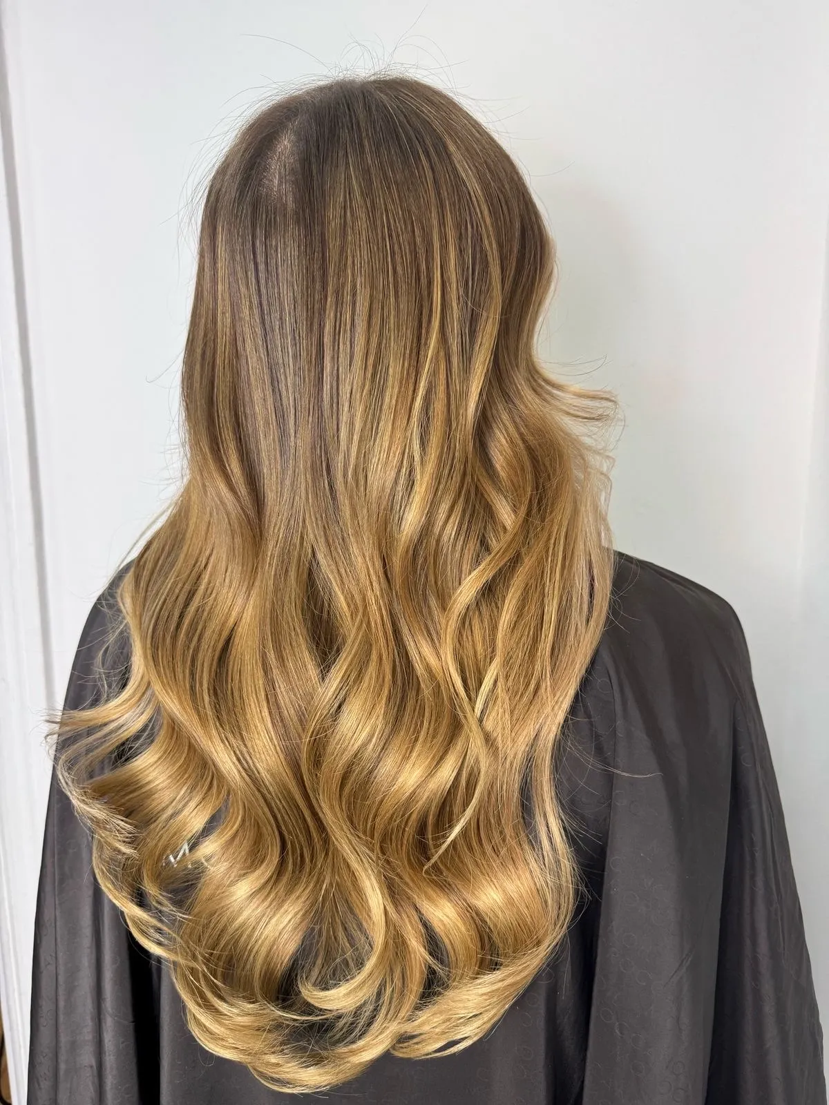 Balayage cabello extra largo.