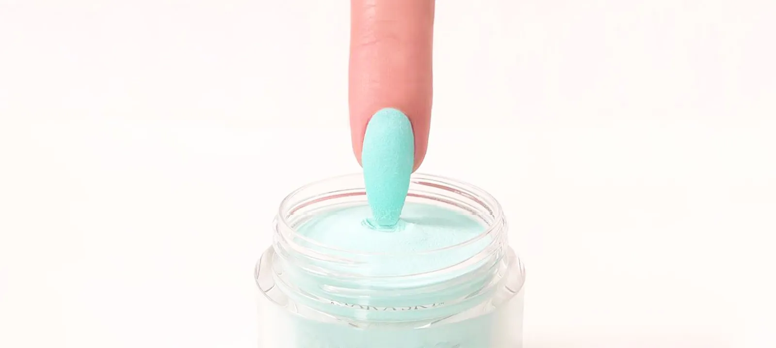UÑAS CON TECNICA DIPPING