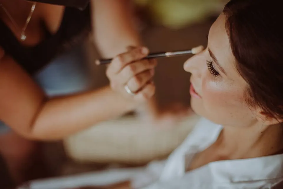 MAQUILLAJE DE ROSTRO