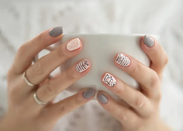 UÑAS TRADICIONAL MANOS