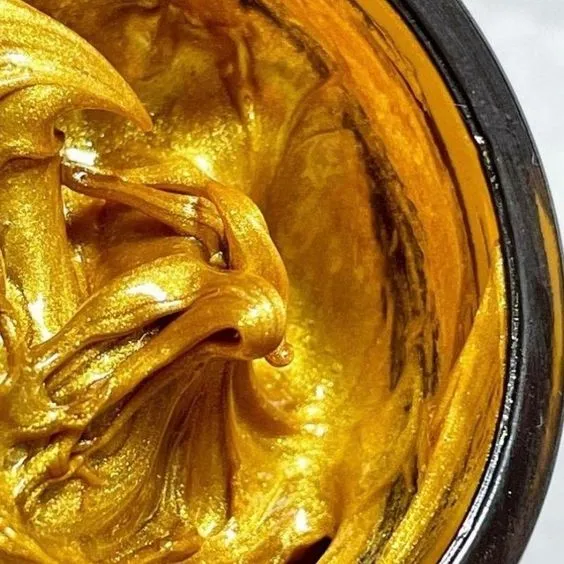 MASCARILLA DORADA  - Imagen 1