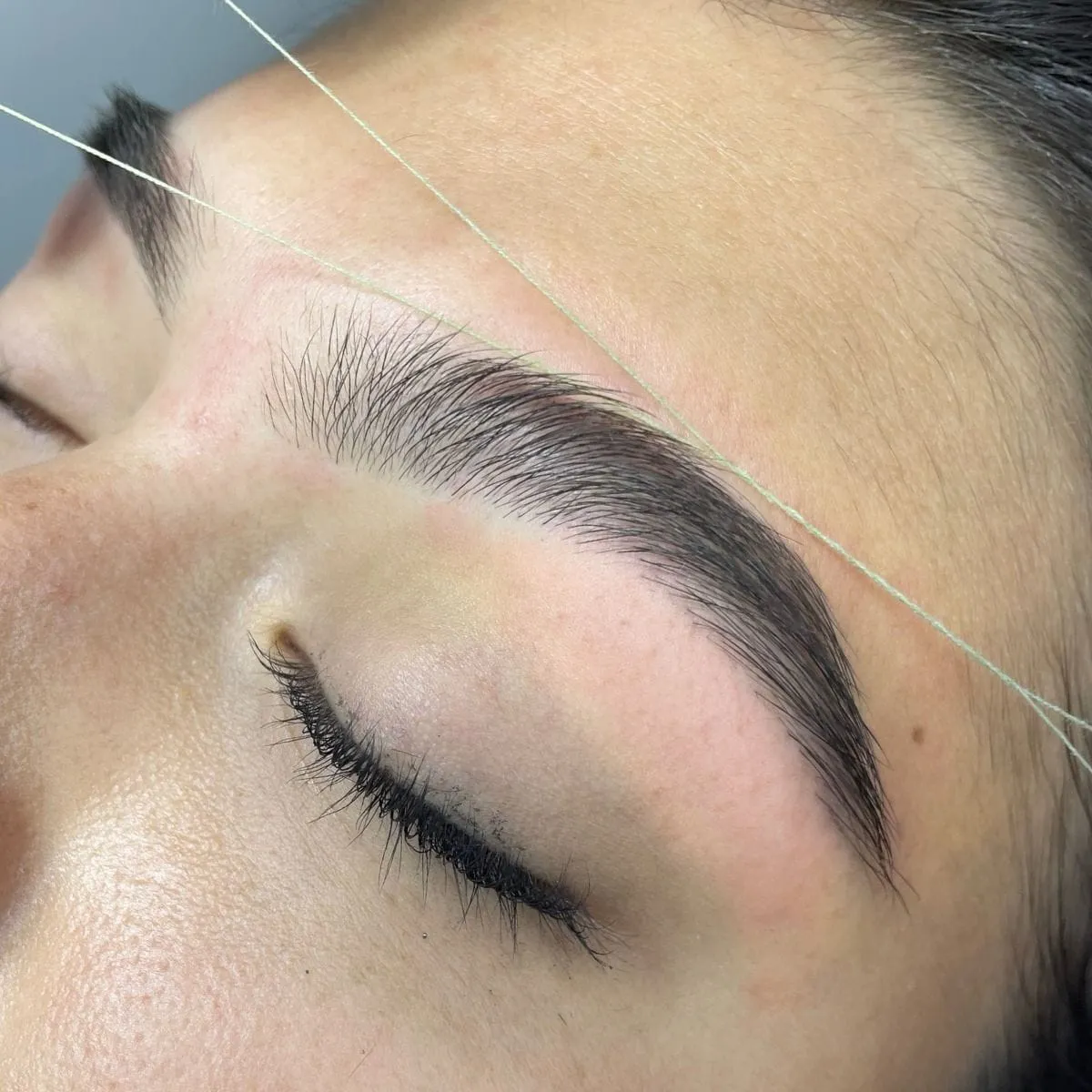 Cejas Hilo