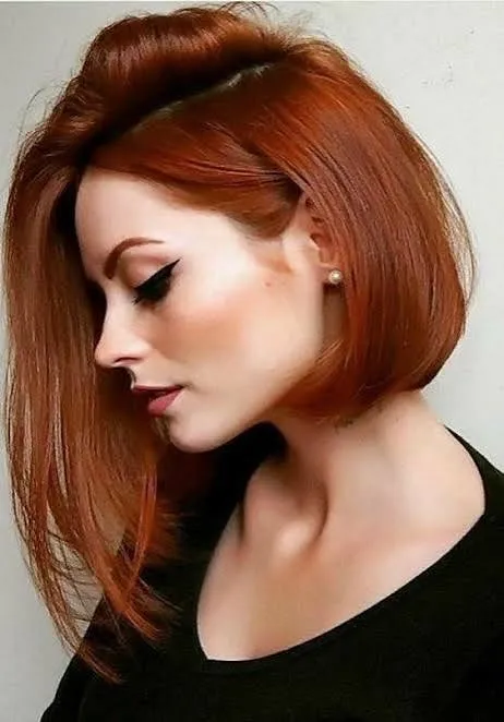 Retoque de tinte en cabello corto