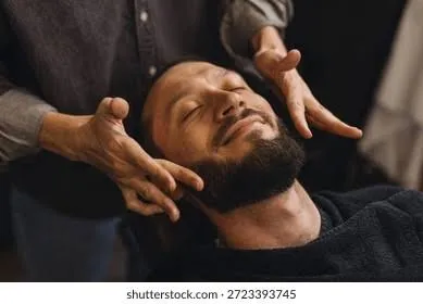 Corte de cabello + ritual afeitado toallas calientes + Masaje - 2