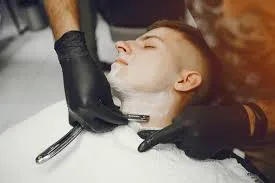 Corte de cabello + ritual afeitado toallas calientes + Masaje  - 2