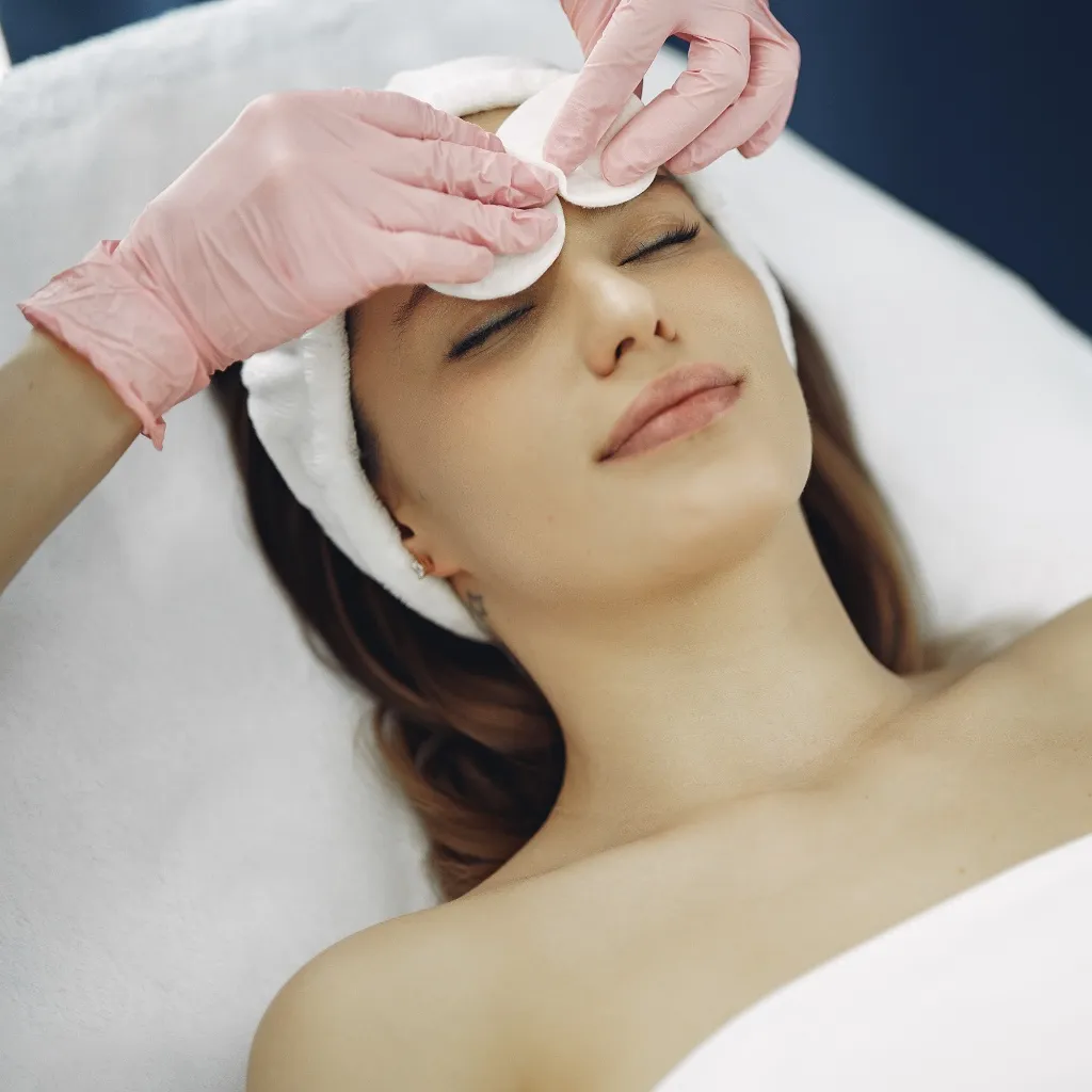 LIMPIEZA FACIAL PROFUNDA