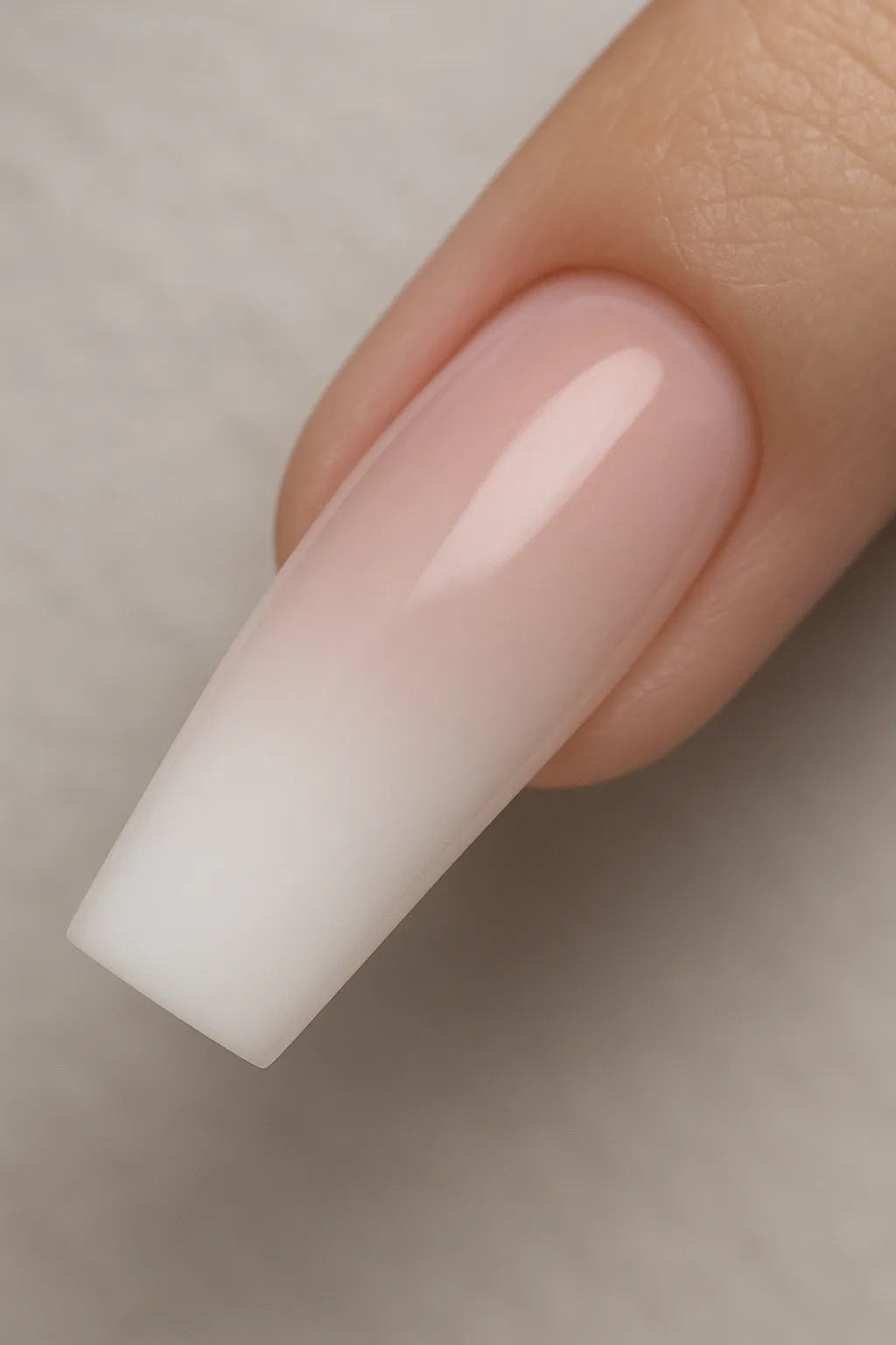 UÑA ESCULPIDA  - Imagen 1