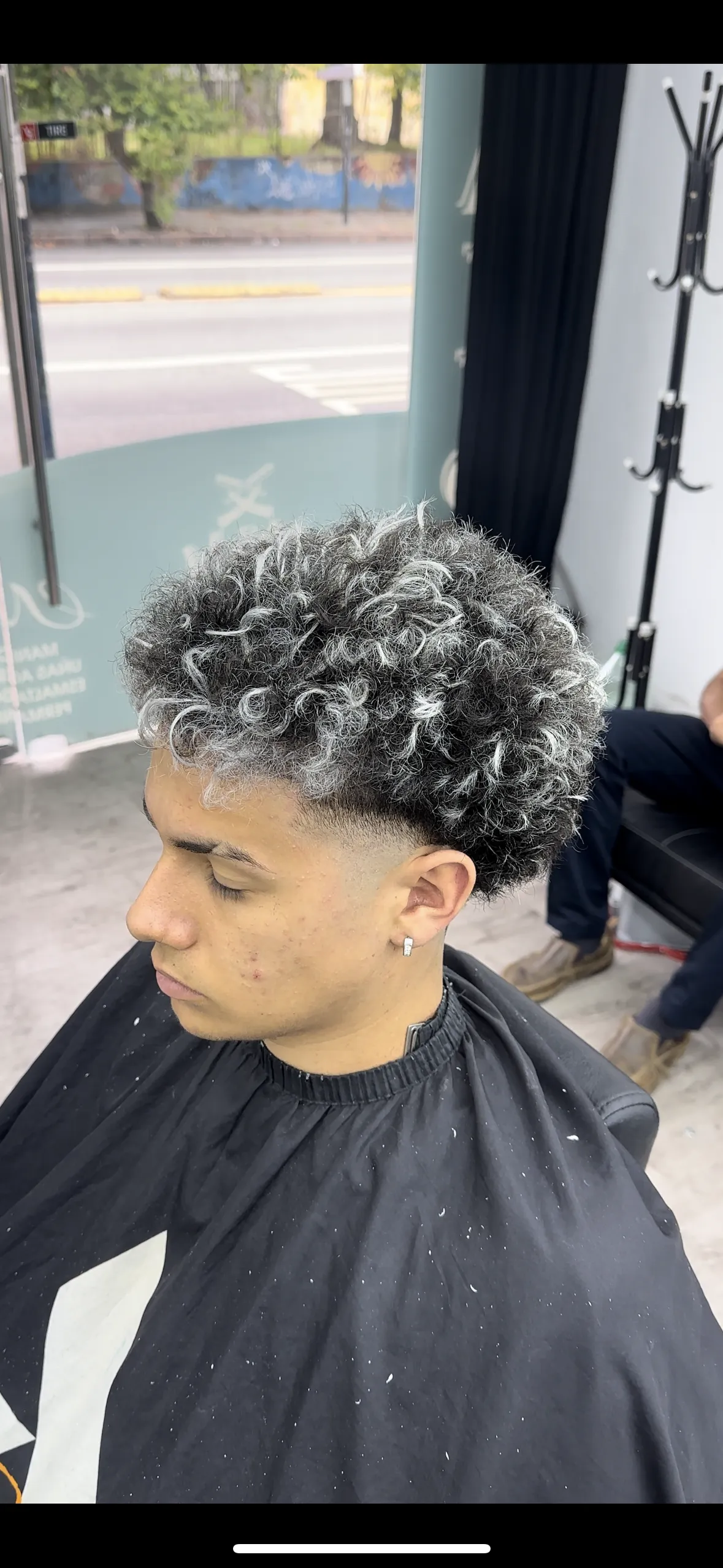 corte y mechas (corte de regalo ) - Imagen 1