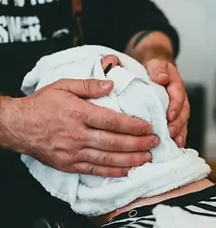 corte de barba completo (ritual de barba,mascarilla y bebida de cortesia)