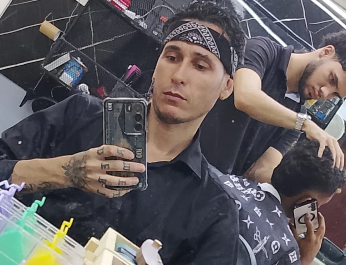 manu Rodríguez cuts 💈🇻🇪