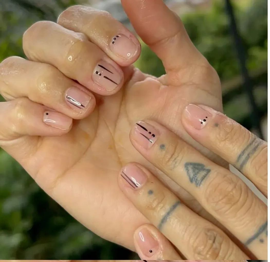 uñas semipermanentes para hombres