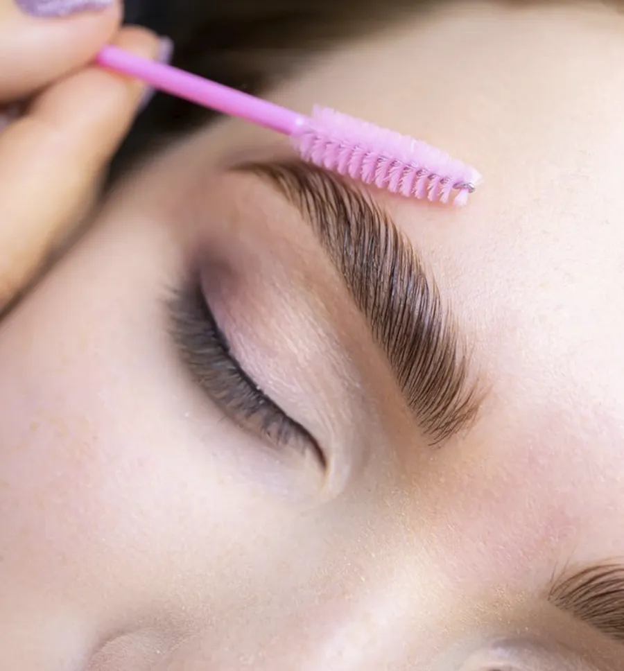 Laminado de cejas