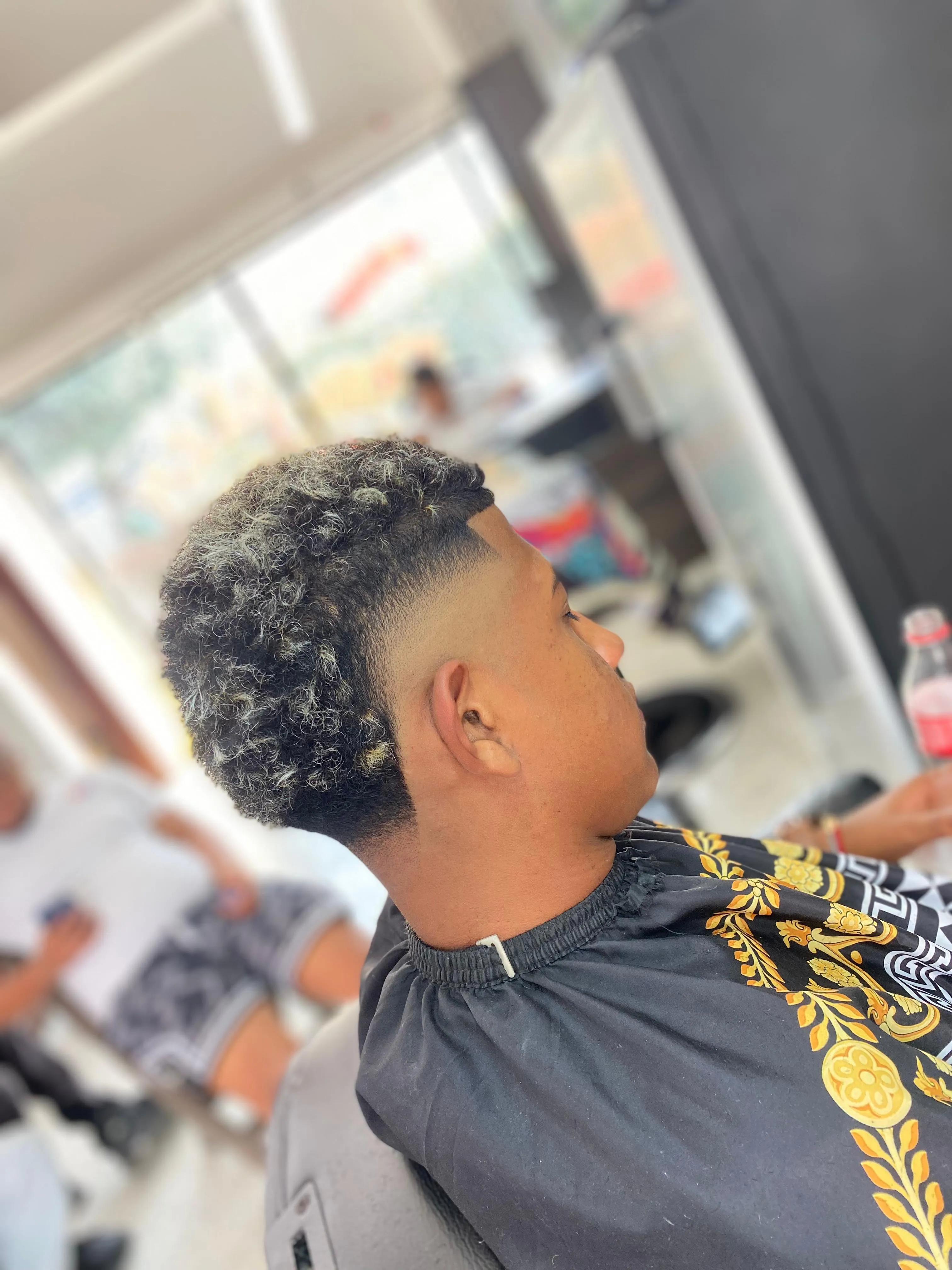 Corte sencillo/clásico + rayitos/coloración - Imagen 2