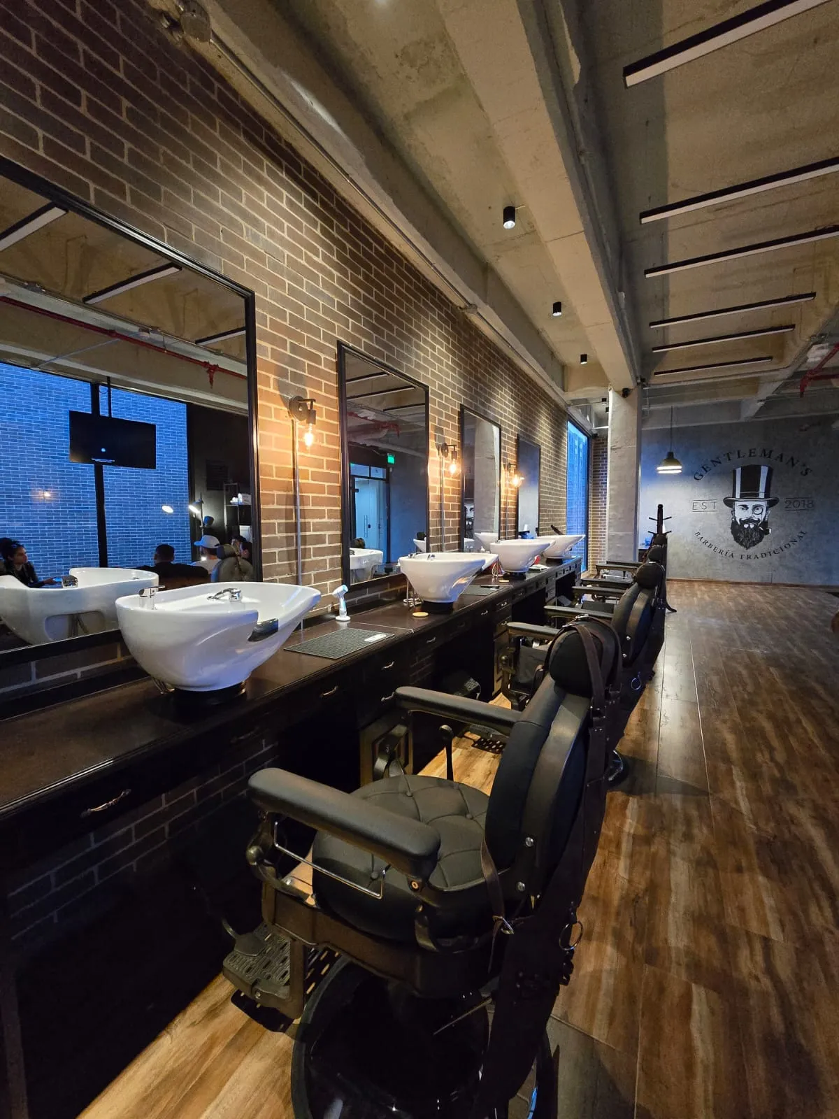 SedeGentleman's Barbería Tradicional Colina