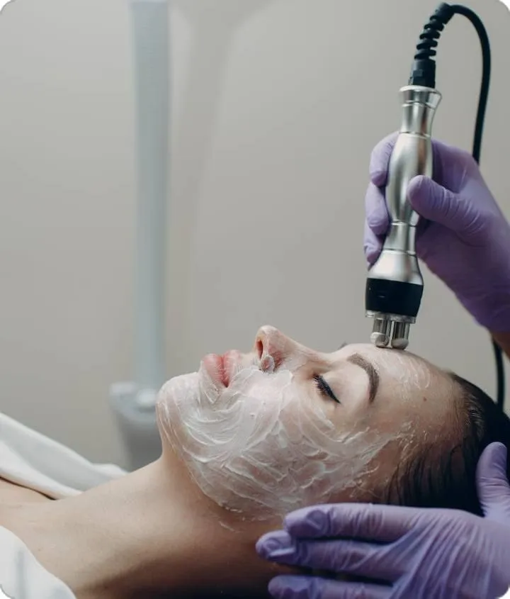 LIMPIEZA FACIAL PROFUNDA