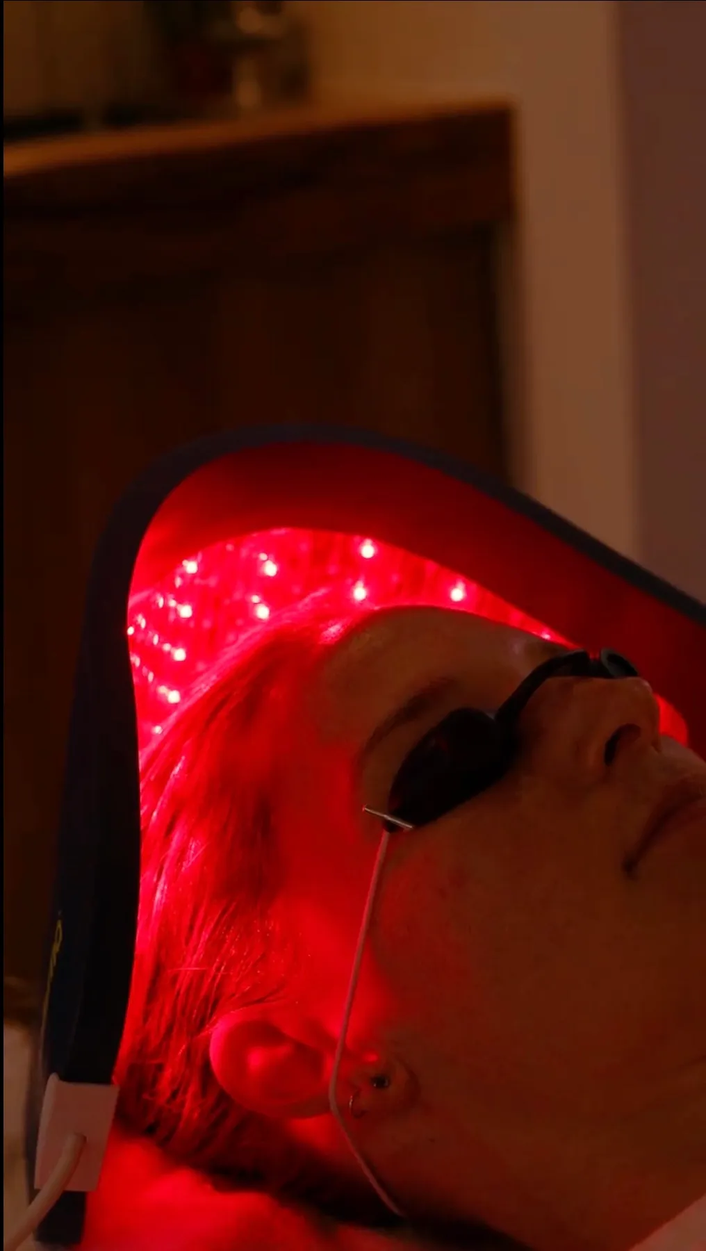 Lifting Facial & Celluma (60 min)
