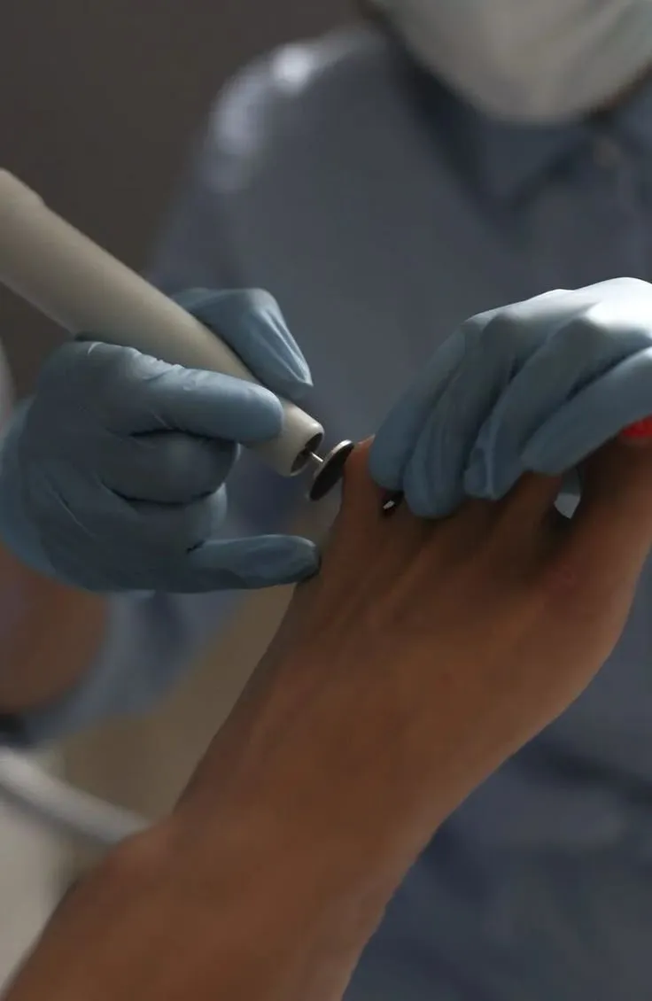 PEDICURE TECNICO - Imagen 1