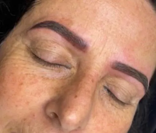 Micropigmentacion de cejas con Lucia