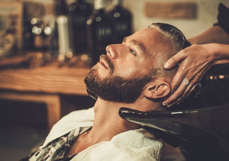 Corte de Cabello + Perfilado básico de barba - Imagen 1