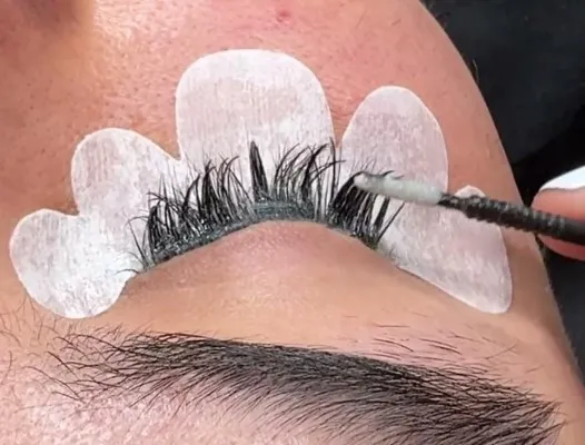 Remoción pestañas 1 x 1 (de nuestro estudio)