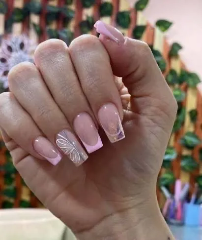 UÑAS ACRILICAS