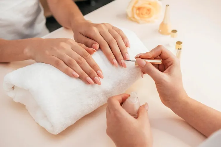 MANICURE TRADICIONAL