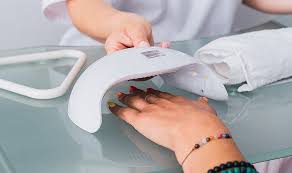 CAMBIO DE ESMALTE SEMIPERMANENTE