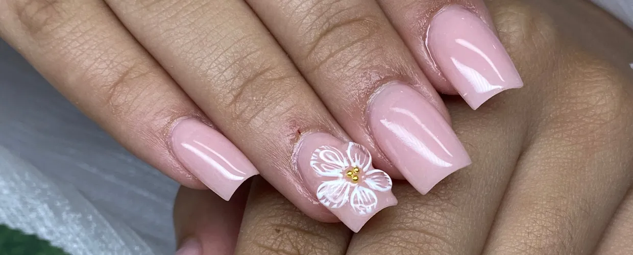 Recubrimiento de uñas naturales - Imagen 1