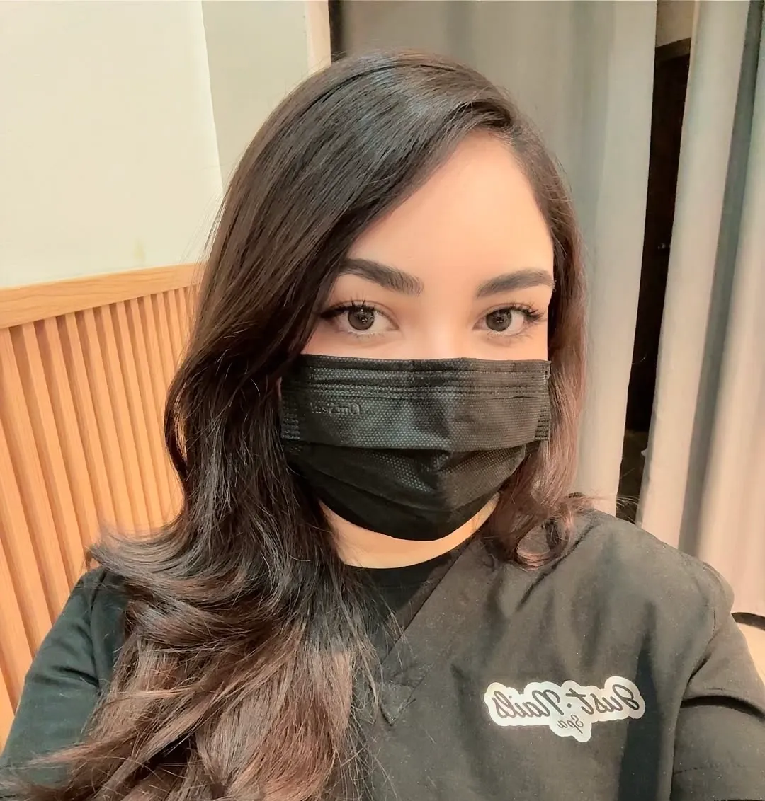 Ana Ambriz