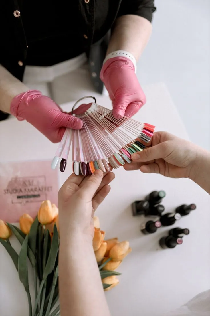 manos y pies semi en local