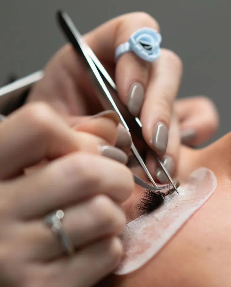 Retiro extensión de pestañas de otro lugar - Imagen 1