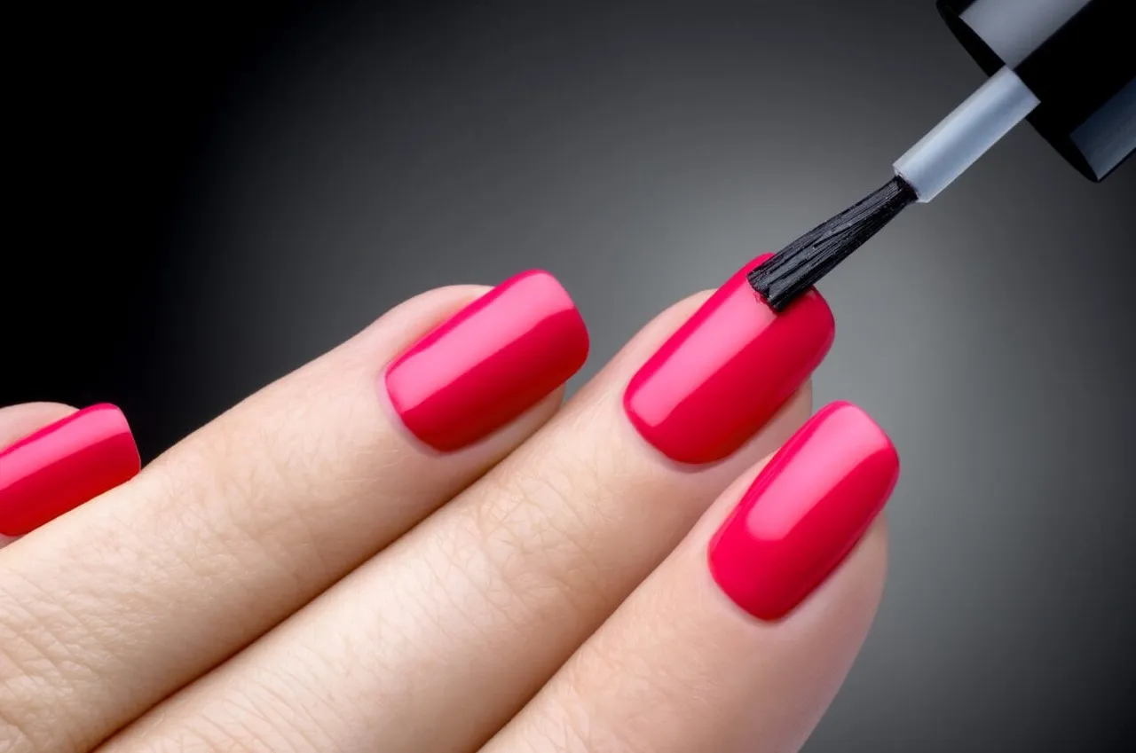 MANICURA TRADICIONAL