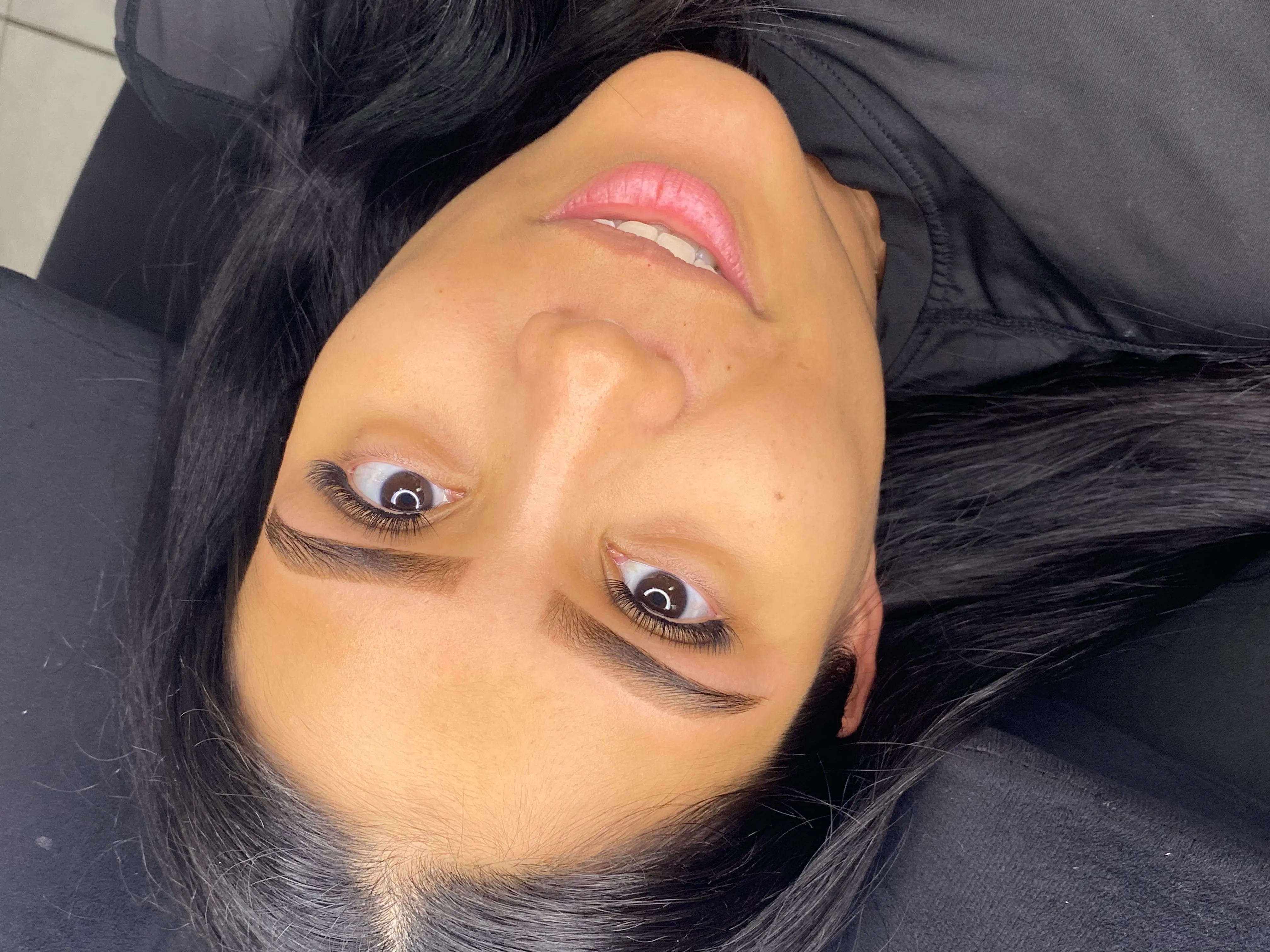 Diseño, depilación con cera y pestañas por punto 💖