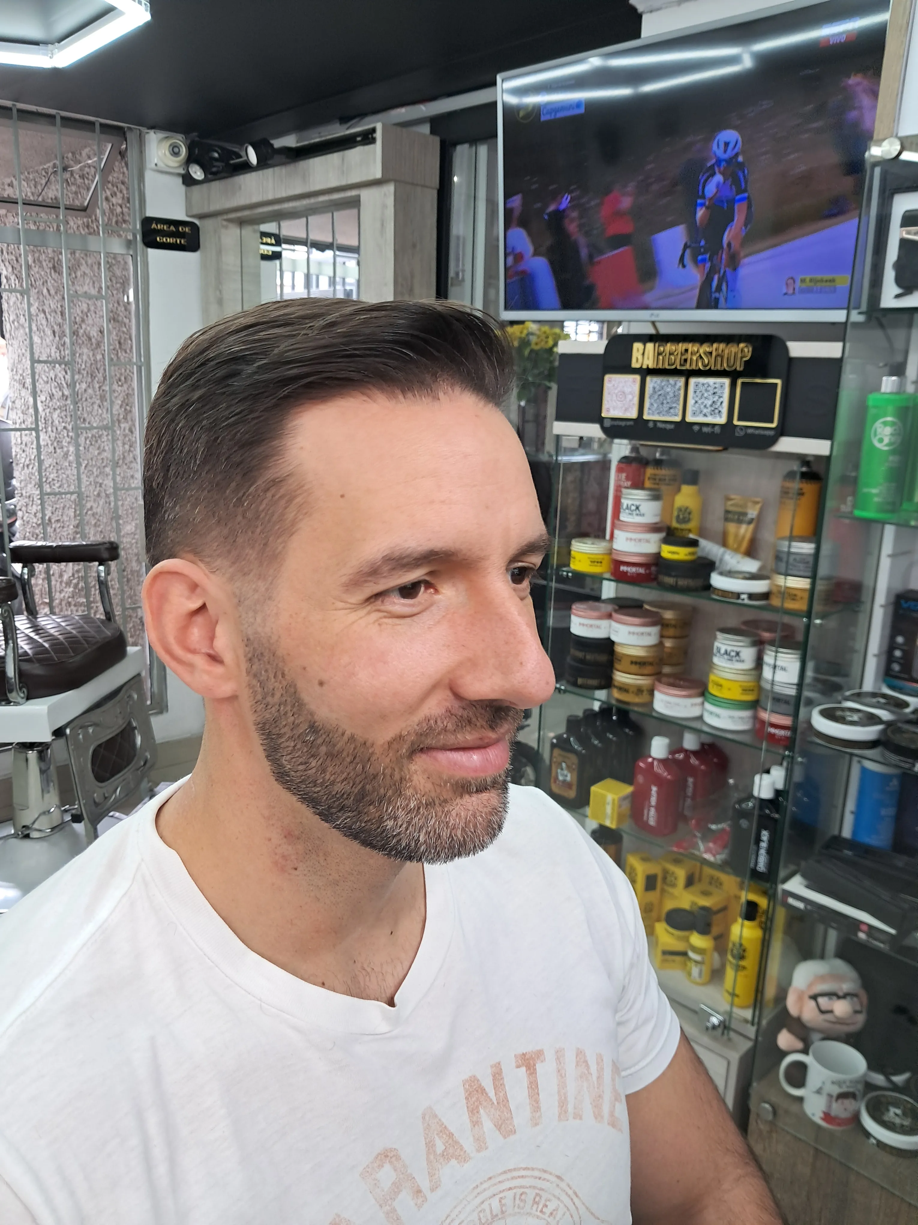 Experiencia de corte + Arreglo de barba