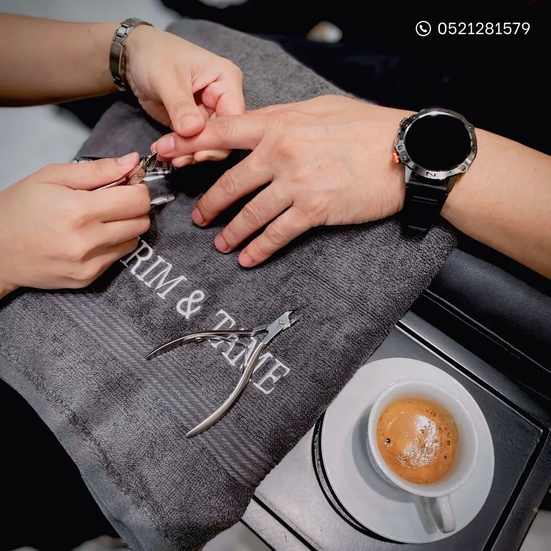 EXPERIENCIA MANICURA CLÁSICA KINGSMAN