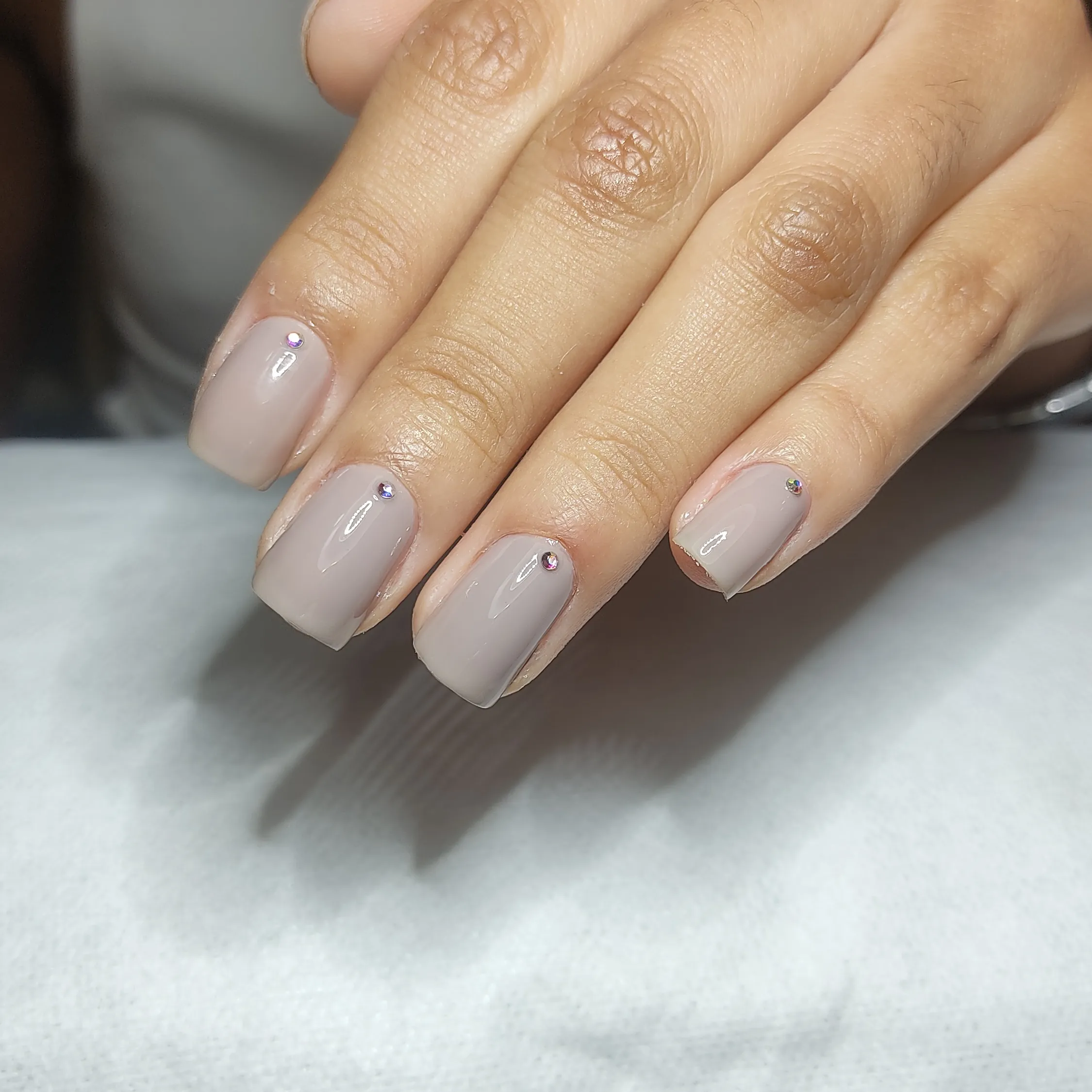 manicura tradicional - Imagen 1