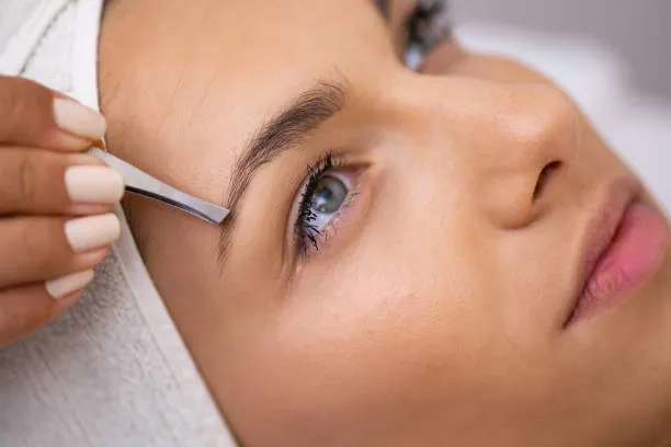 Cejas con pinzas - Imagen 1