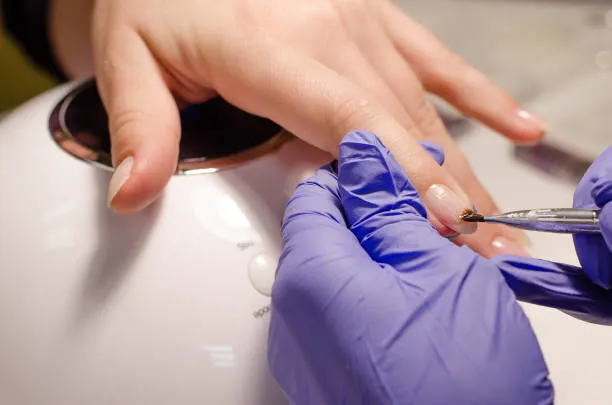 Rubber – Nivelación en Uñas de Color