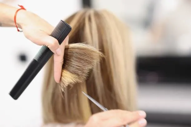 Corte de Puntas Damas