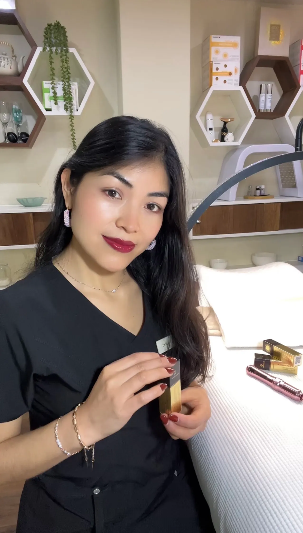 LIBNI ANGELICA NEIRE VALENCIA 