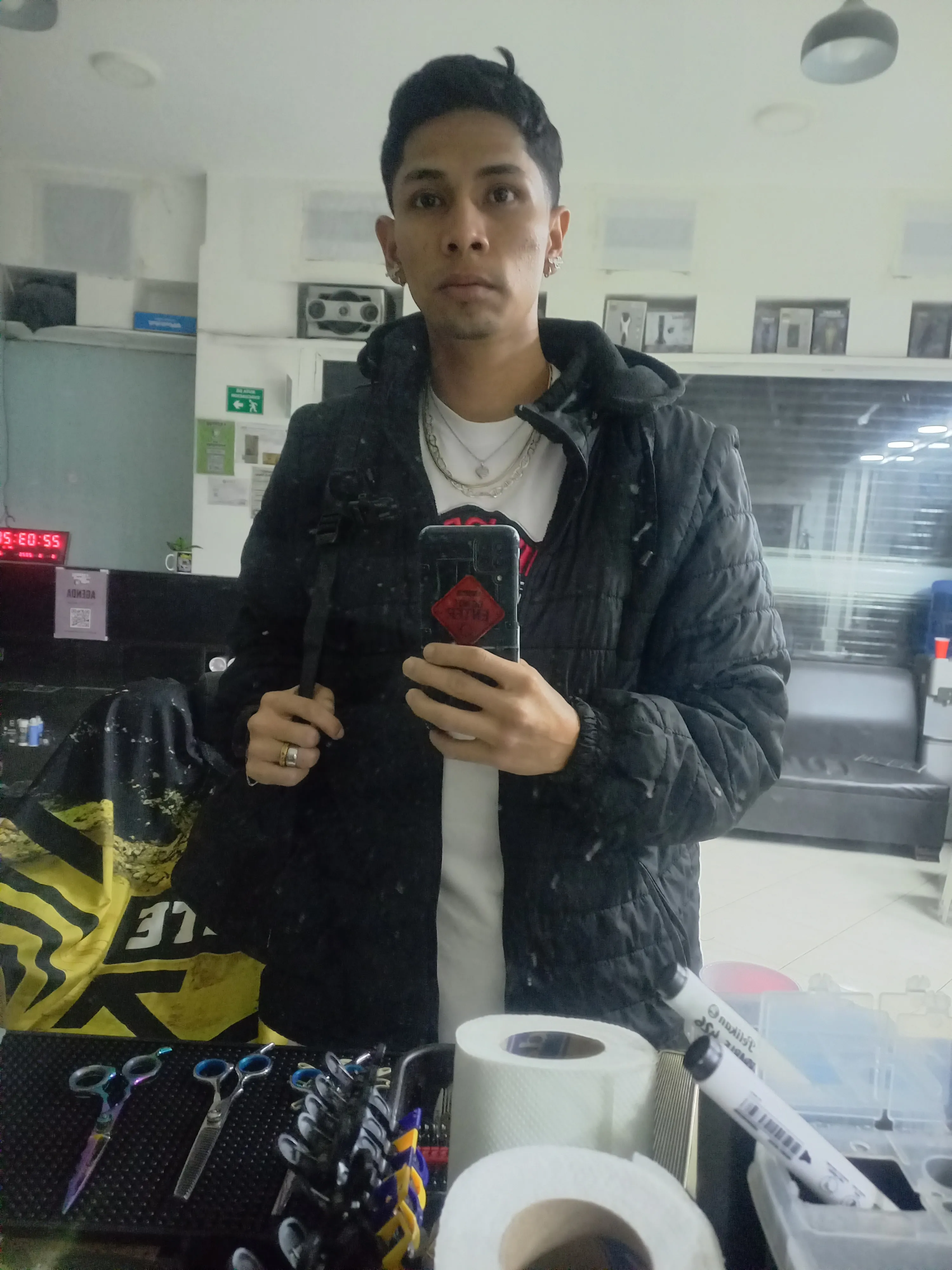 Jhonors Barber