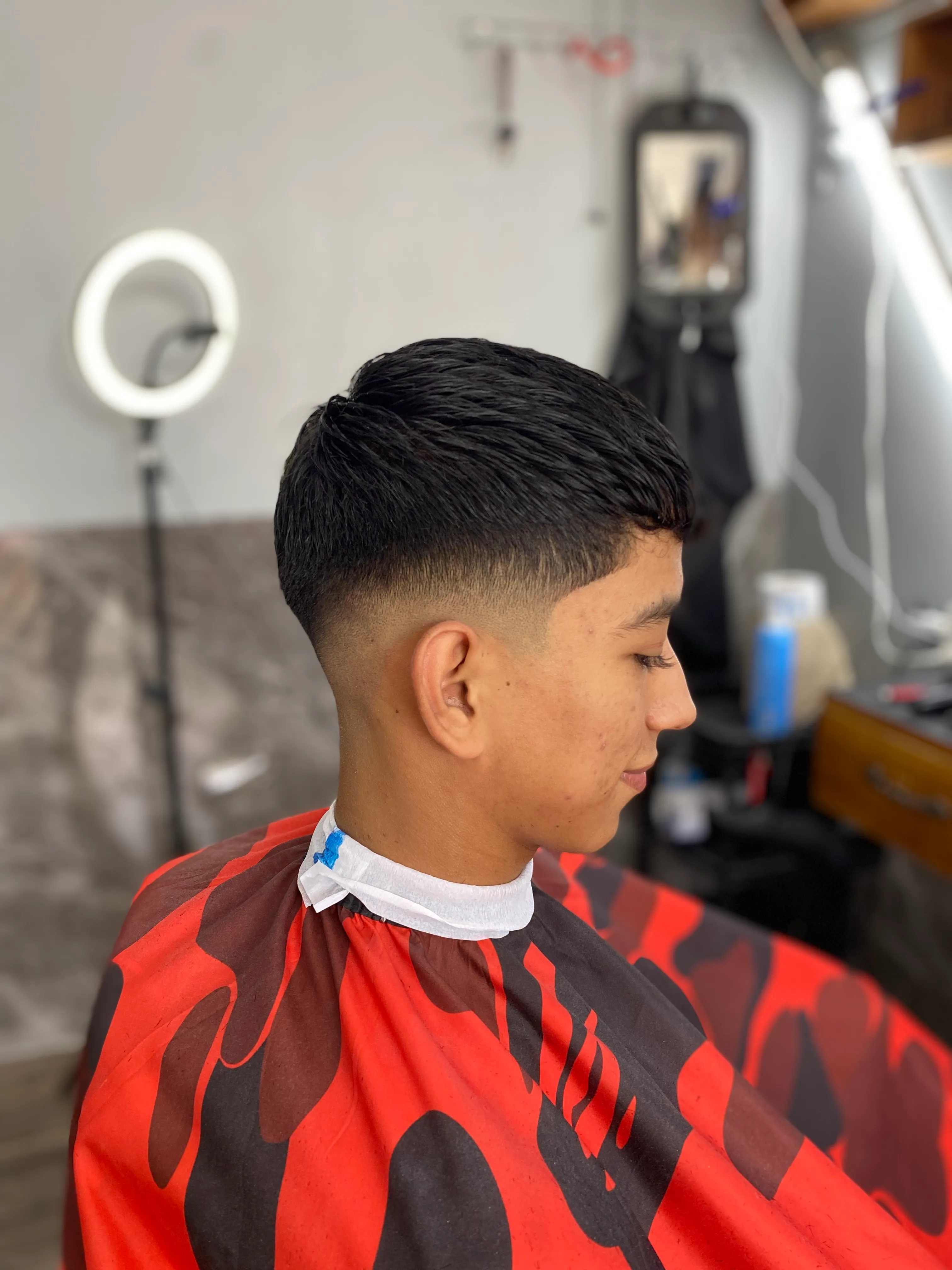 Sombreado o desvanecido , mullet , taper ( Fade ) cejas ( opcional)