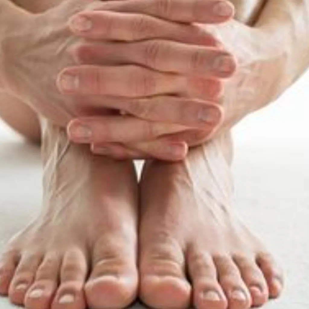 MANICURE Y PEDICURE TRADICIONAL - semi