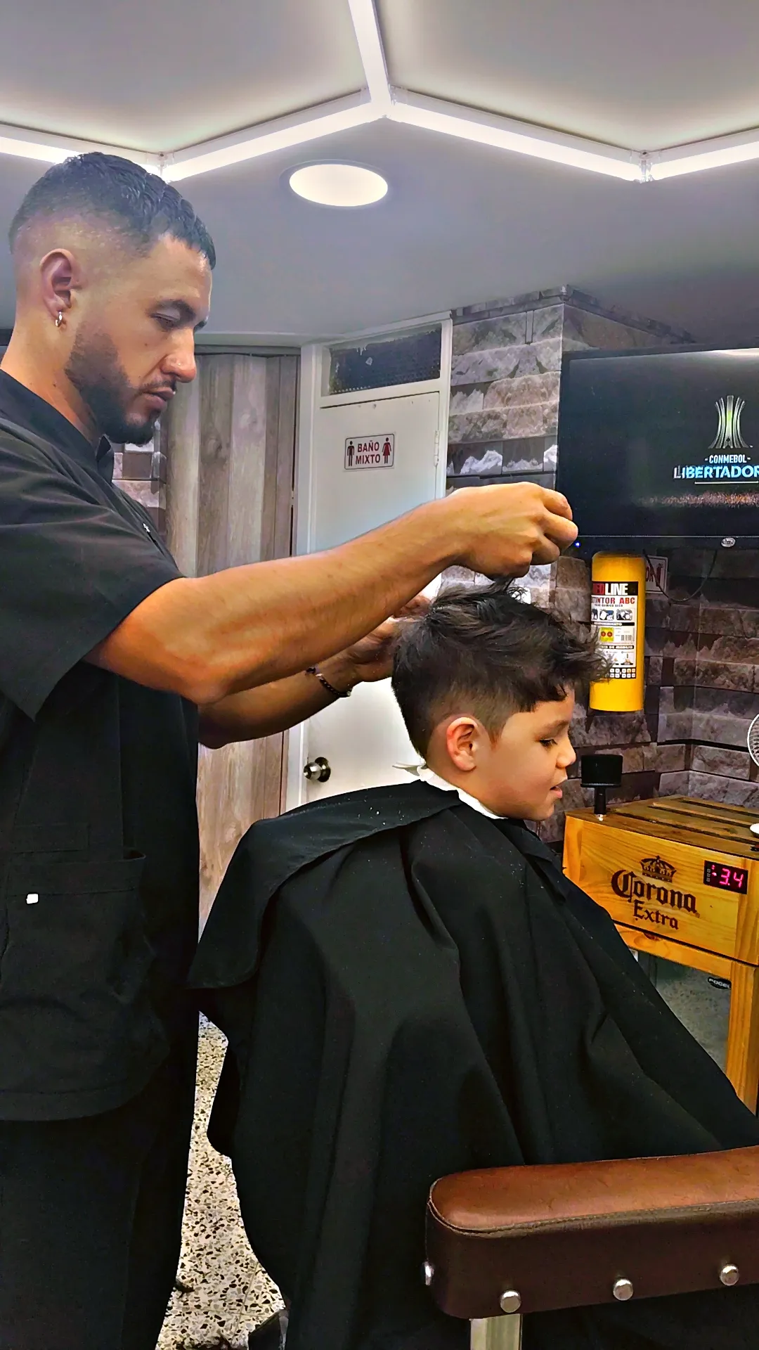 Corte de niño menos de 8 años
